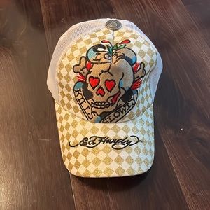 Ed hardy trucker hat
